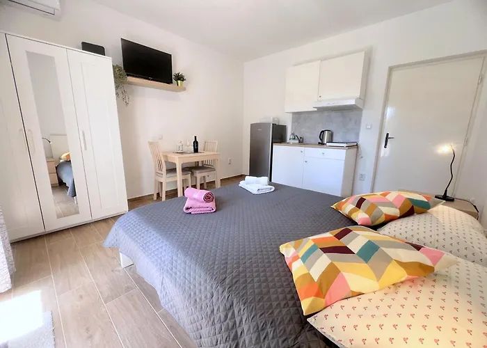 Mb Apartment Rab Town